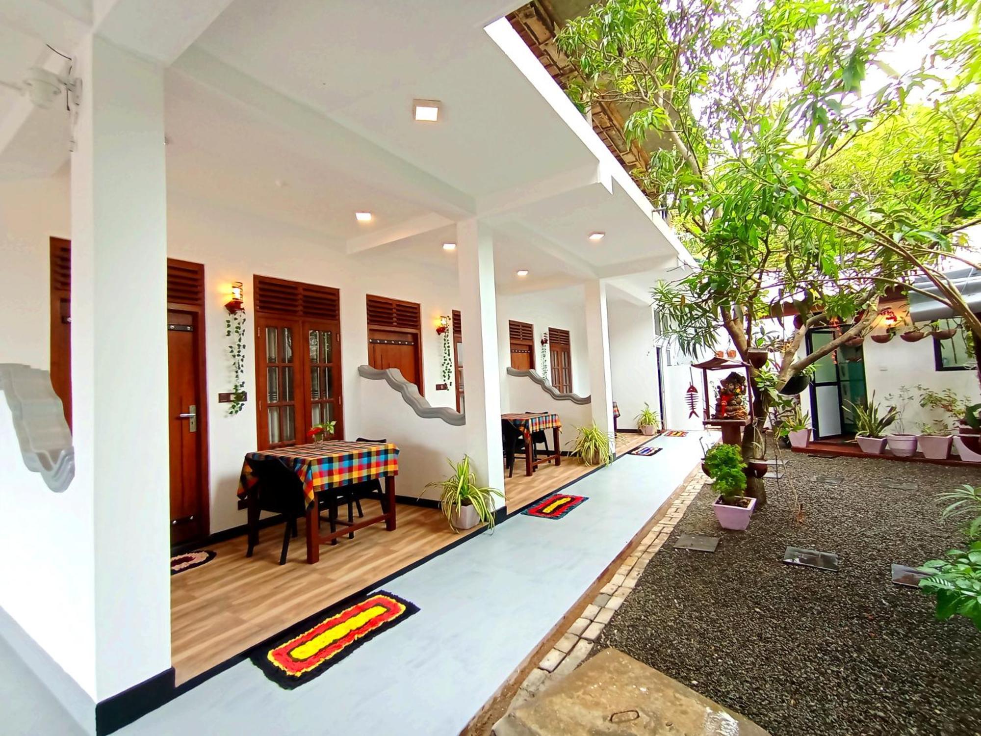 Ramesh Guesthouse Mirissa Exterior foto